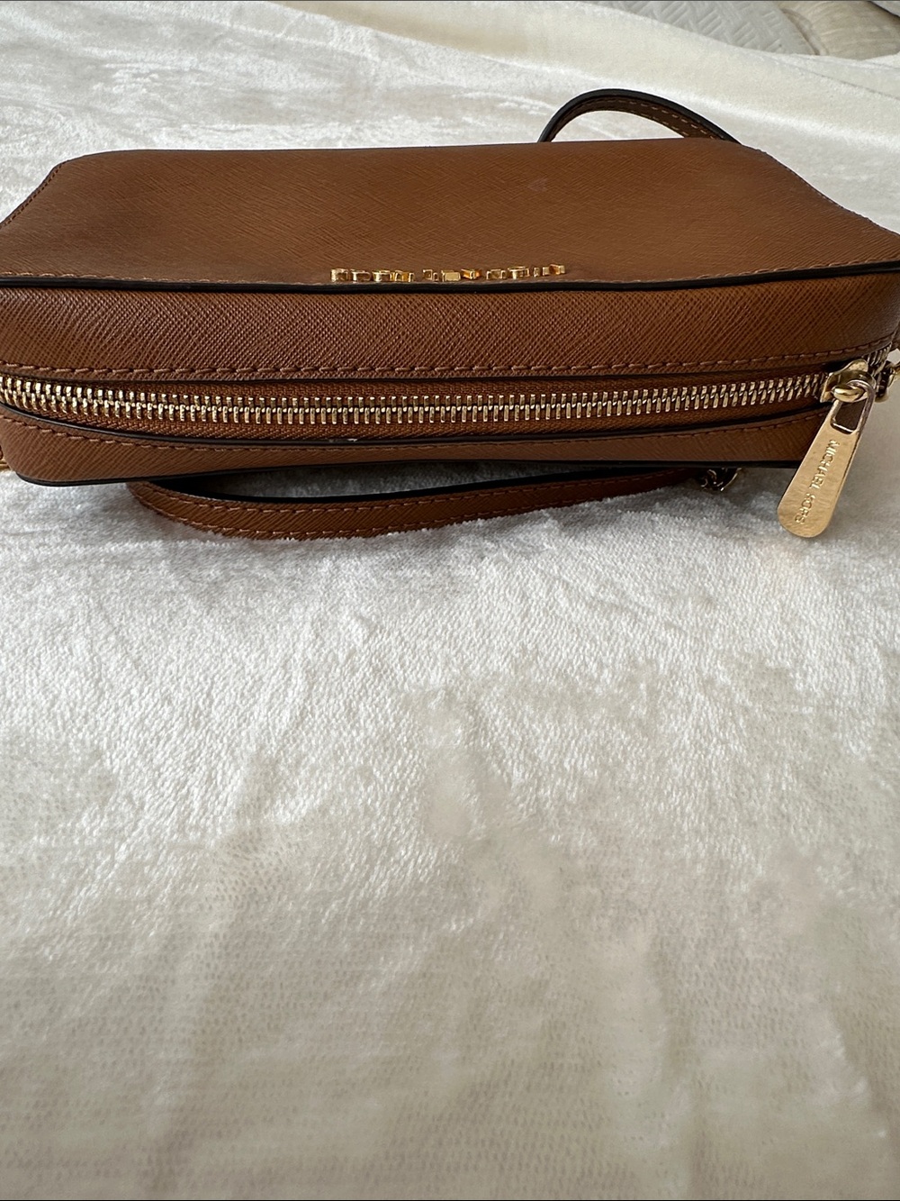 Michael Kors Chestnut Brown Saffiano Crossbody with Gold Chain - Picture 13 of 13
